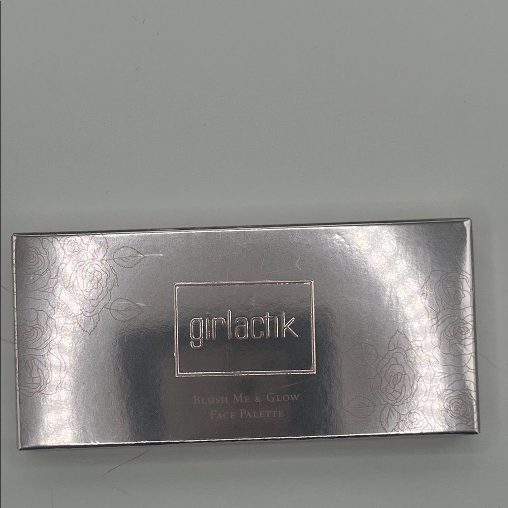 Girlactik Blush Me & Glow Face Palette